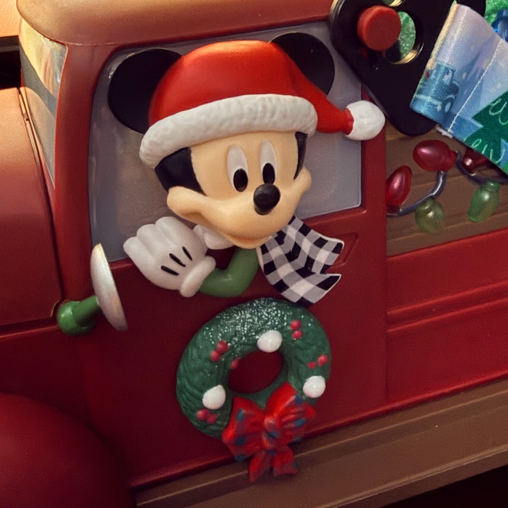 2025 Disney Mickey Christmas Truck Popcorn Bucket - Picture 5 of 6